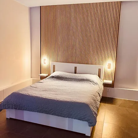 Escapade Romantique Jacuzzi & Sauna Prives *