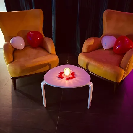 Escapade Romantique Jacuzzi & Sauna Prives شقة إنتزيم