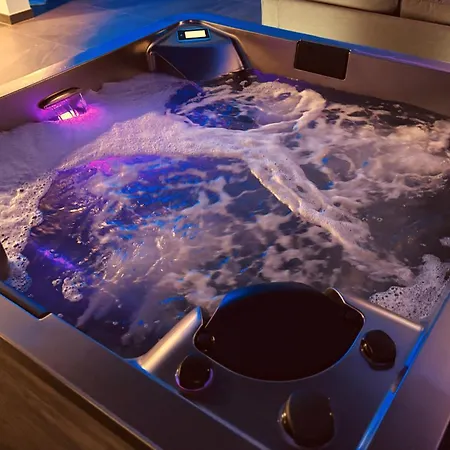 Escapade Romantique Jacuzzi & Sauna Prives شقة إنتزيم
