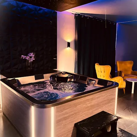 Escapade Romantique Jacuzzi & Sauna Prives إنتزيم