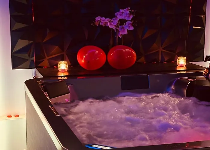 Escapade Romantique Jacuzzi & Sauna Prives Entzheim